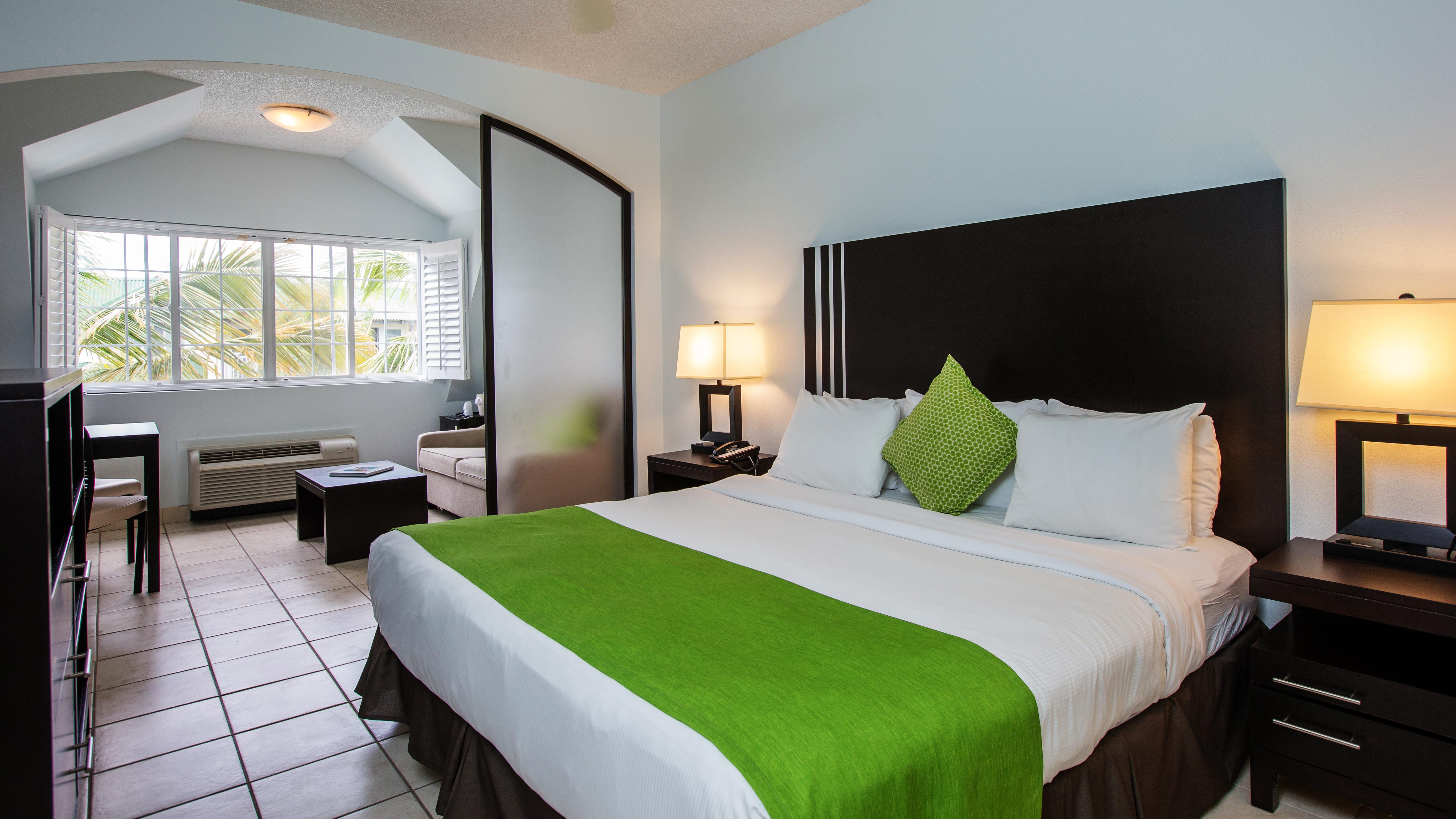 Ports Of Call Resort Grace Bay Bagian luar foto