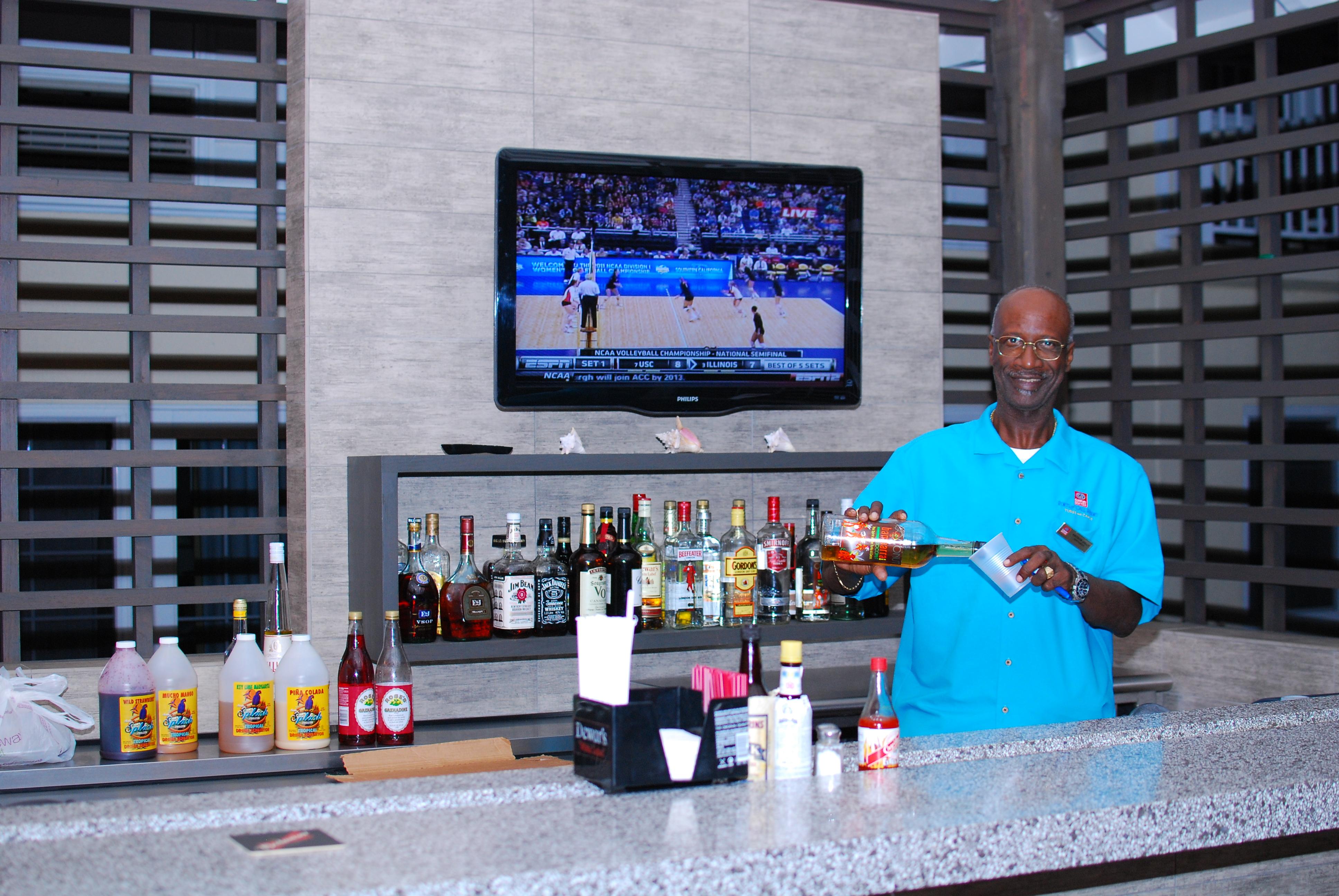 Ports Of Call Resort Grace Bay Bagian luar foto