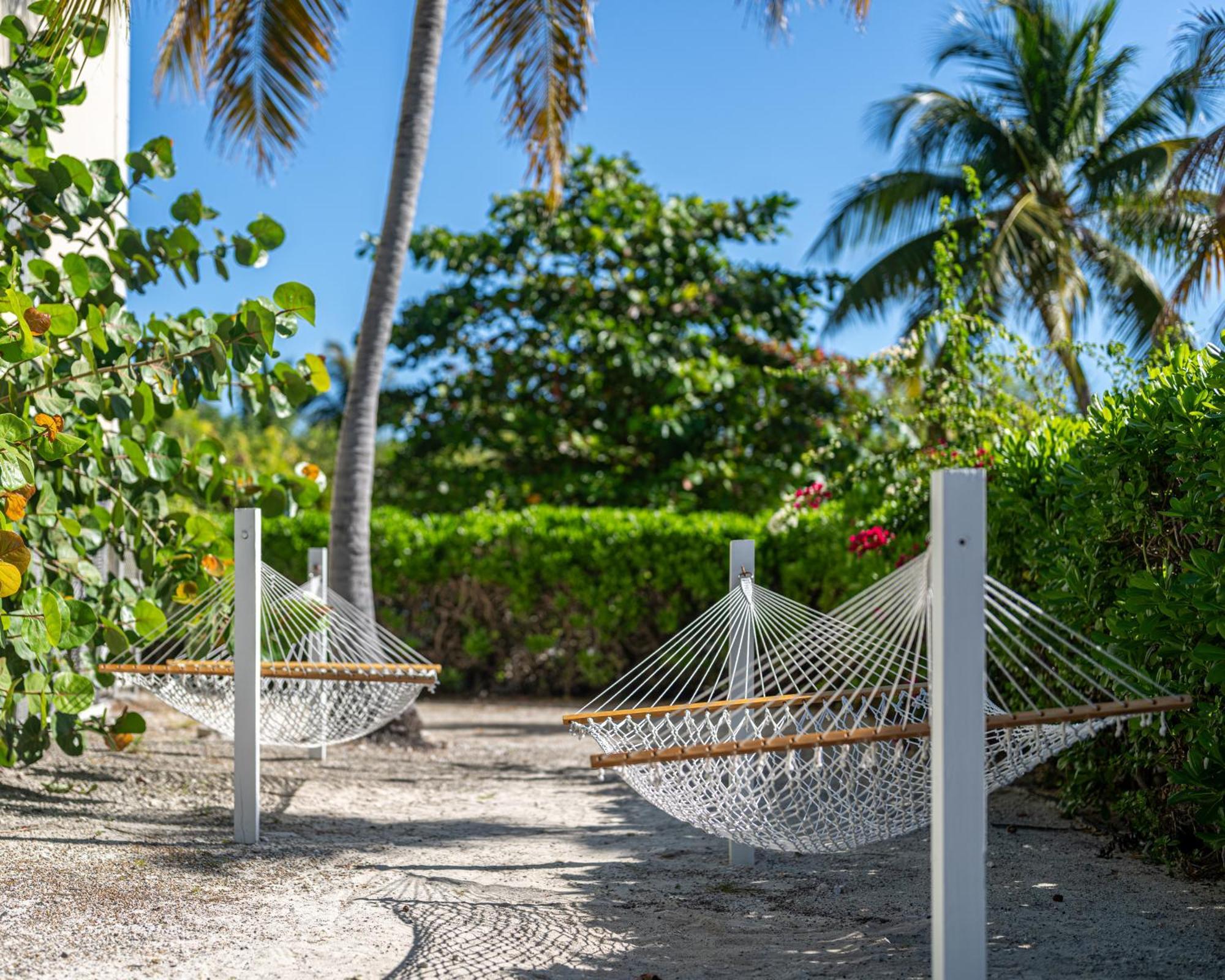 Ports Of Call Resort Grace Bay Bagian luar foto