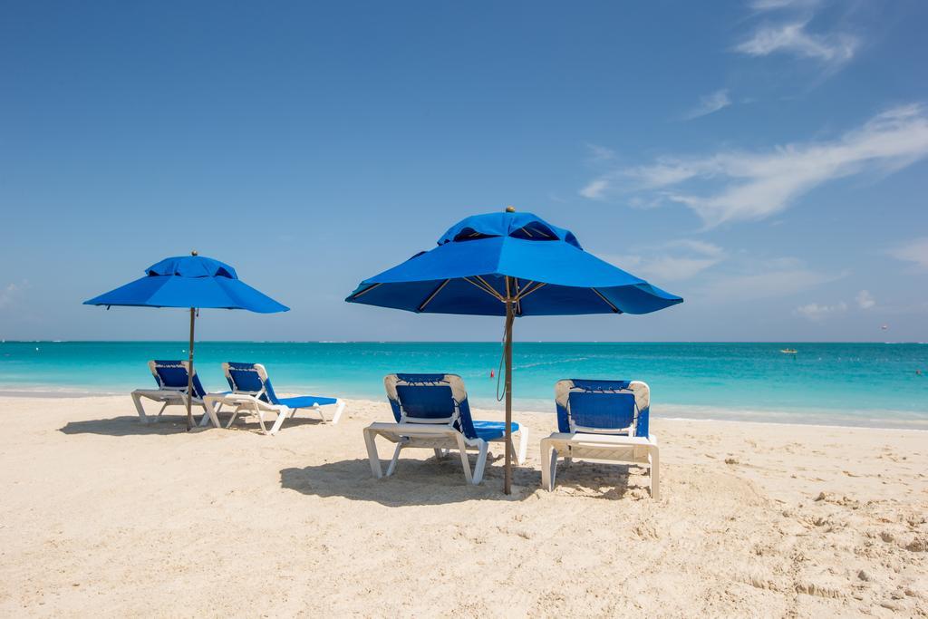 Ports Of Call Resort Grace Bay Bagian luar foto