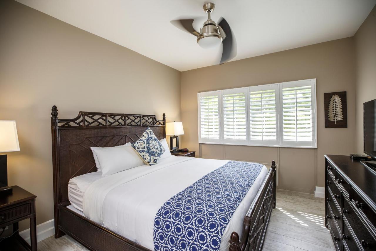 Ports Of Call Resort Grace Bay Bagian luar foto